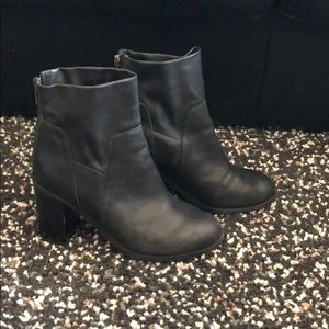 Sam Edelman Size 8 Black Booties